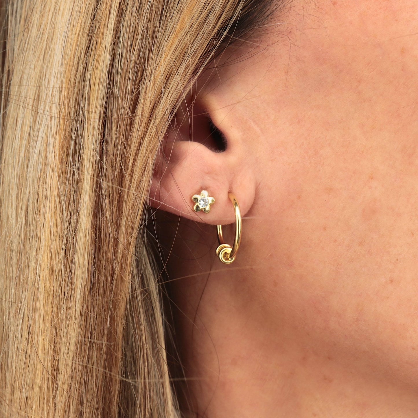 Créoles ouvertes avec mini cercles femme doré ou argent,