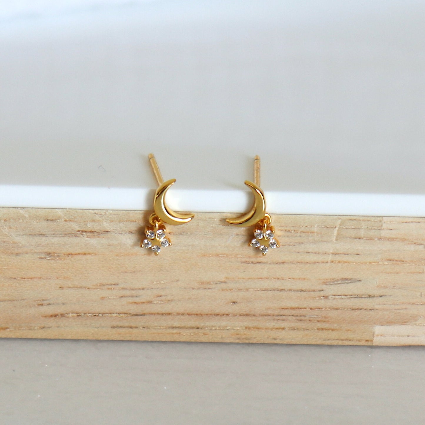 Puces d'oreilles lune pendentif étoile zircons doré ou argent
