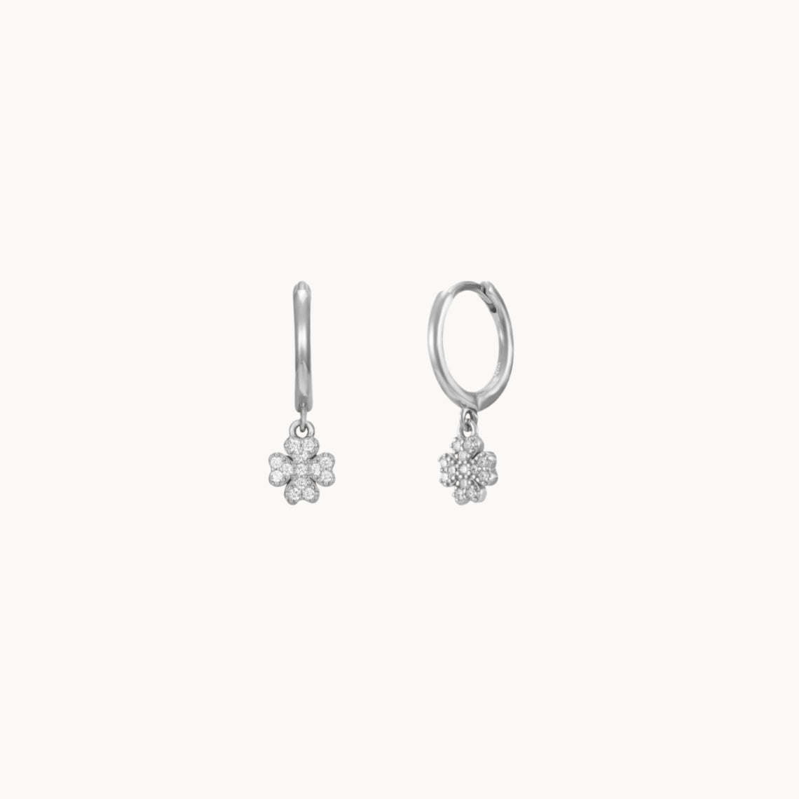 Boucles d'oreilles cerceaux pendentifs trèfles avec zircons