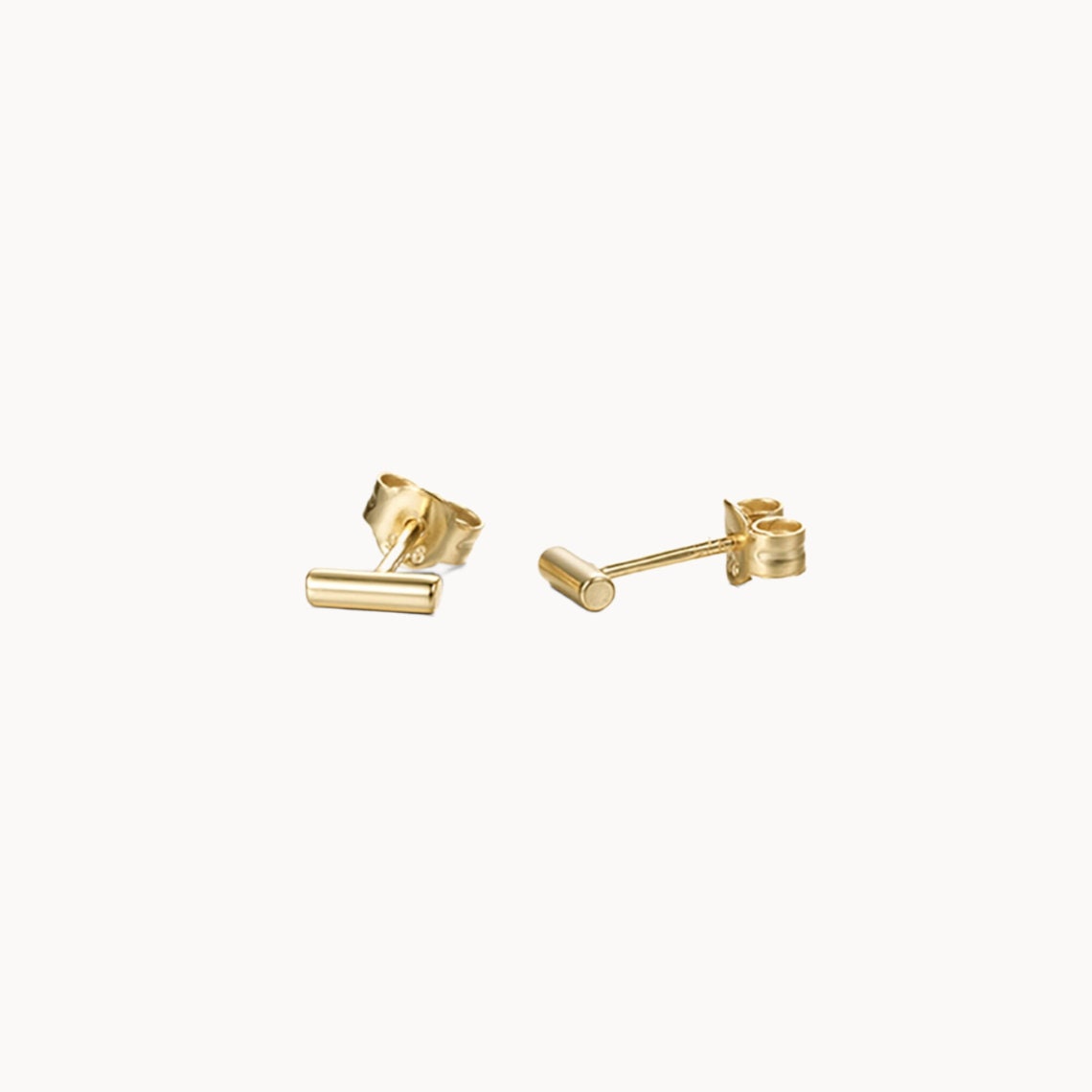 Clous d'oreilles femme barre en doré ou argent