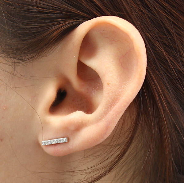 Boucles d'oreilles barre en argent 925 recouvert de zircons
