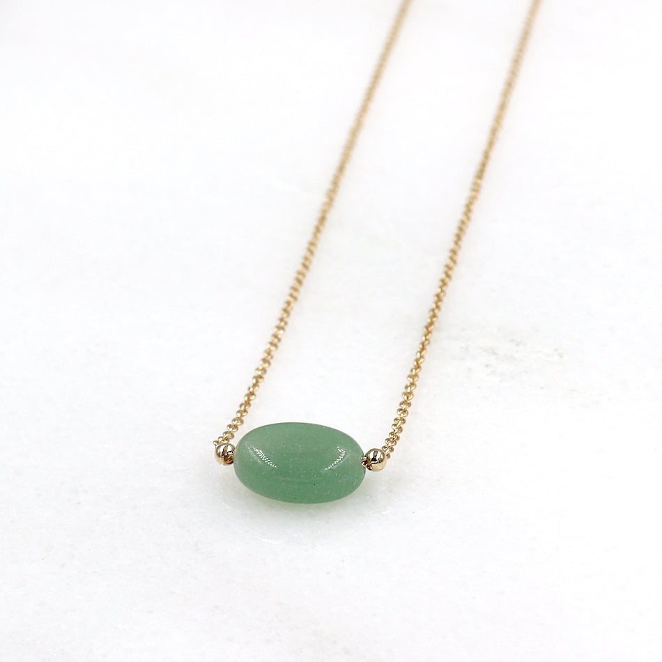 collier plaqué or et pierre aventurine ovale pour femme