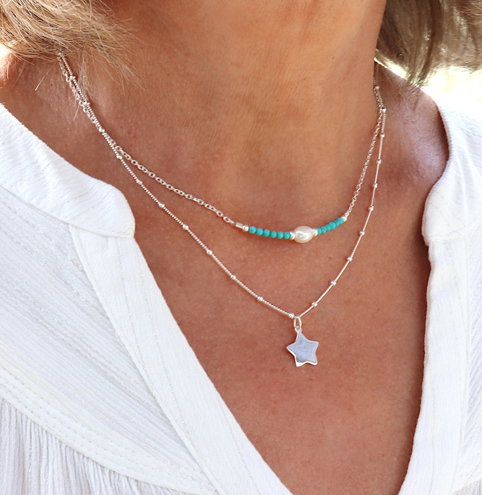 Ras de cou pierres turquoise rondes et perle d'eau douce femme