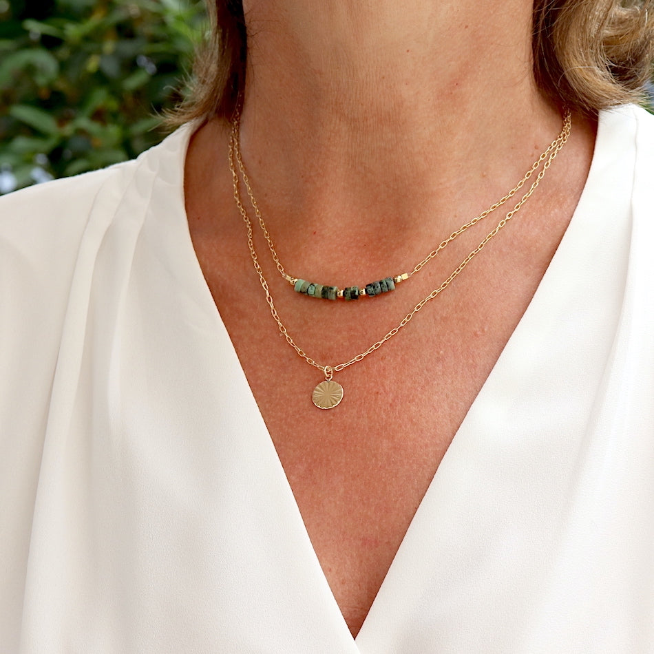 collier plaqué or gold filled et pierres turquoise africaine pour femme