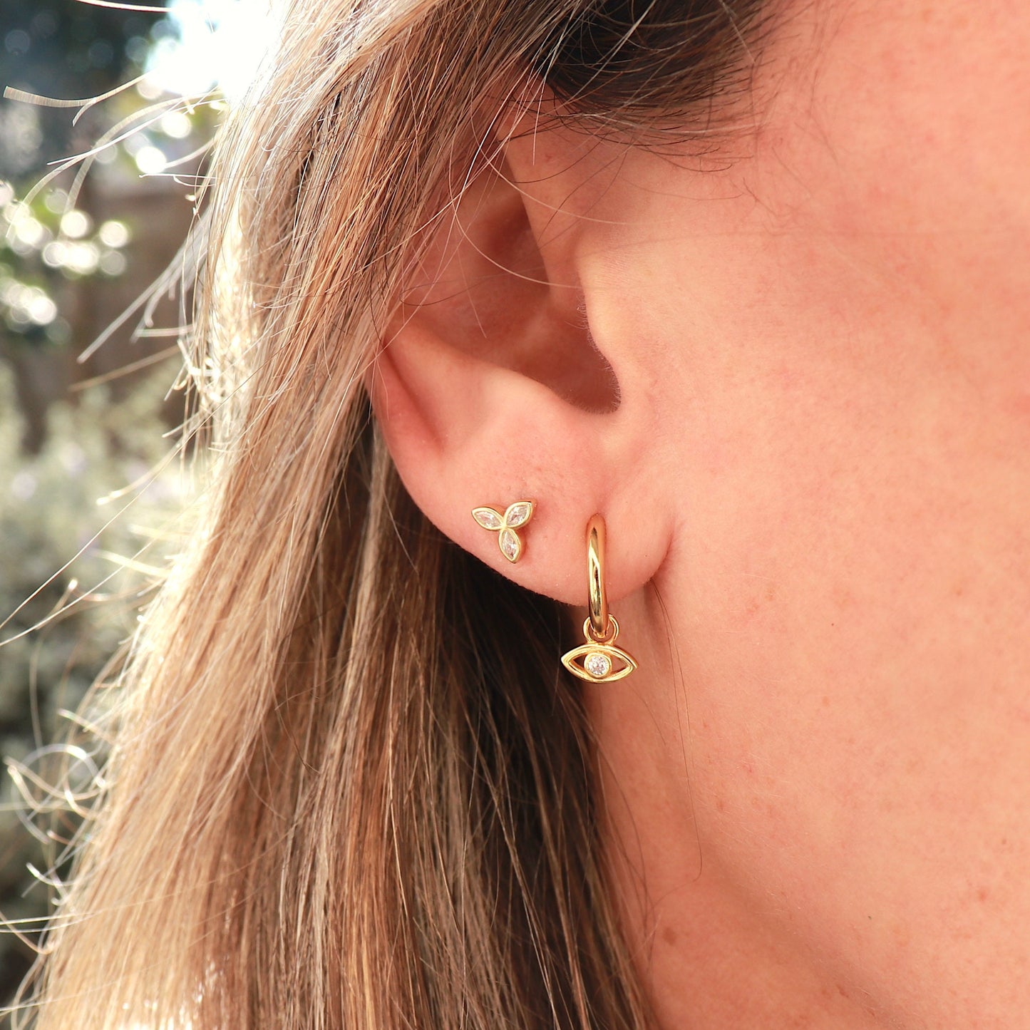 Boucles d'oreilles puces zircons femme doré ou argent