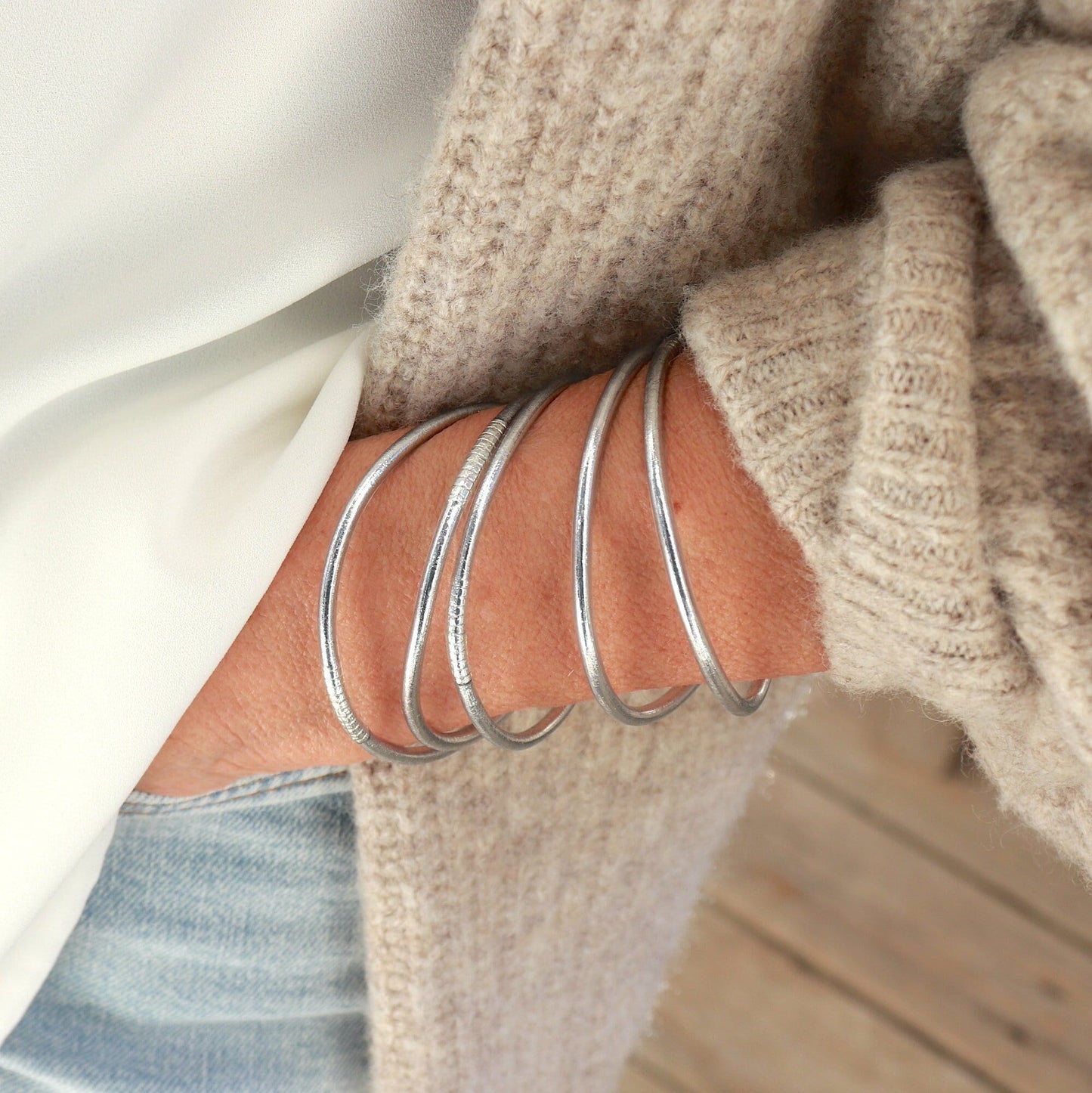 Bracelet jonc fin bouddhiste couleur argent, bracelet bohème 3 tailles