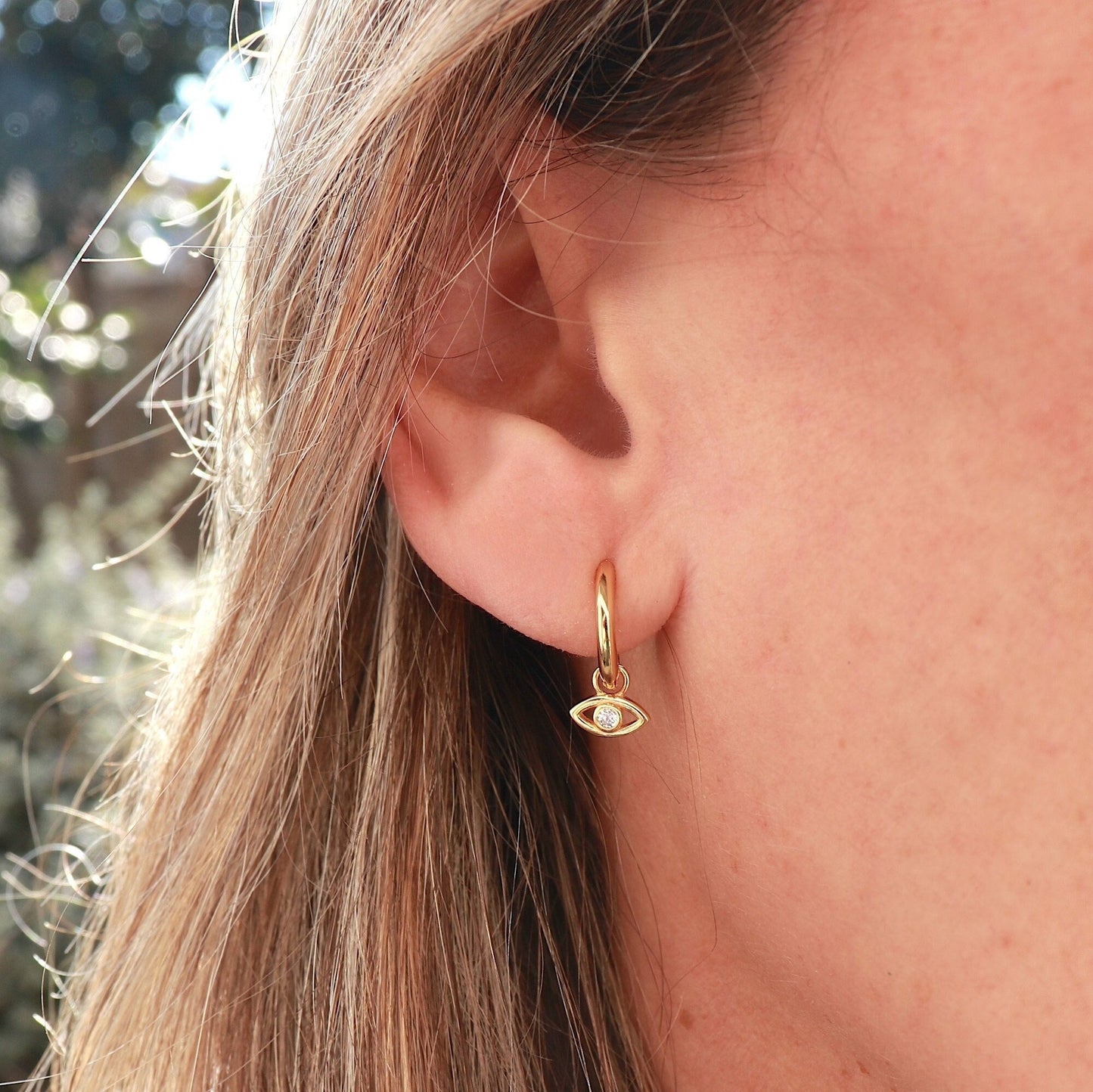Boucles oreilles créoles pendentif oeil zircon femme doré ou argent