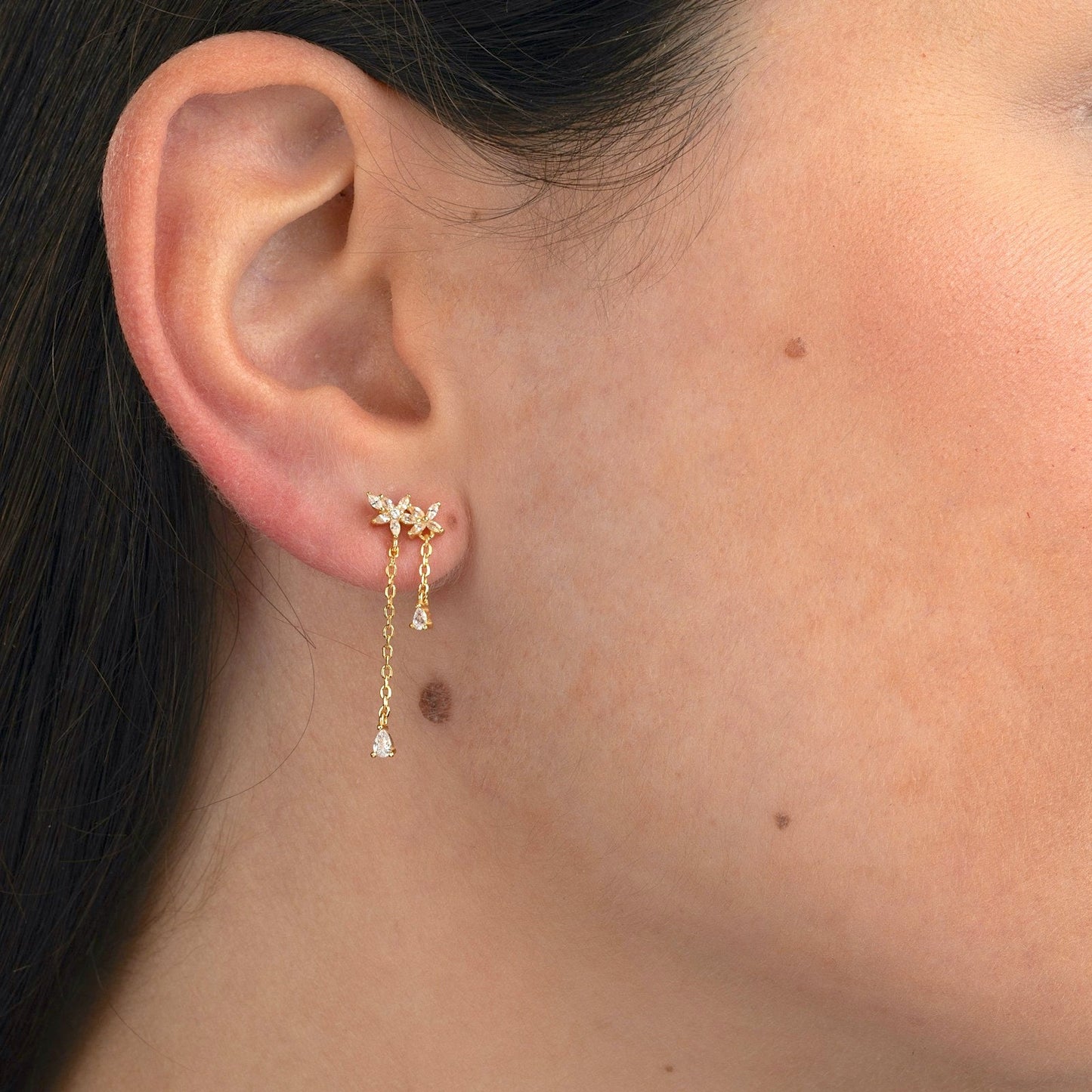 Puces d'oreilles femme chaine fleurs zircons argent ou doré