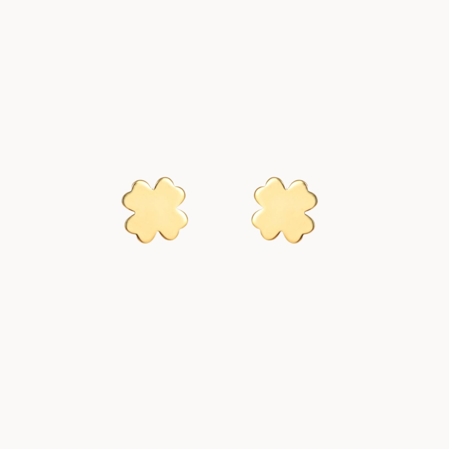 Petites puces d'oreilles trèfle femme en argent ou doré