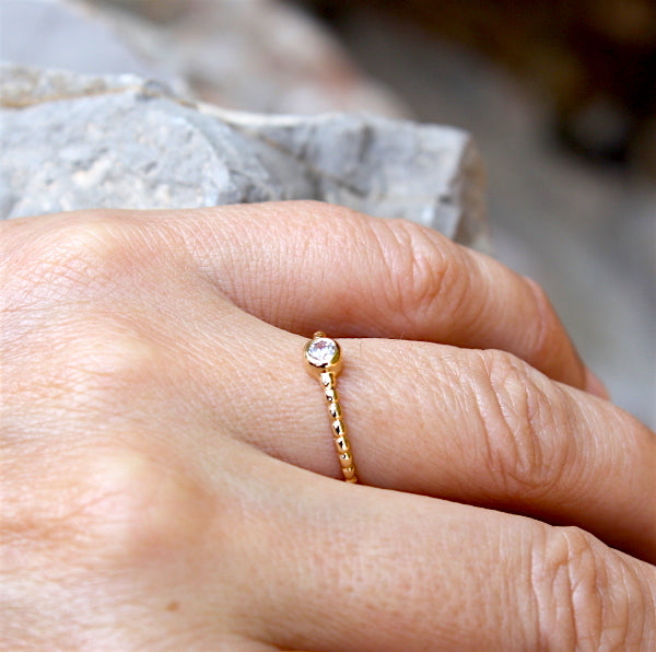 Bague solitaire femme plaqué or - unbijouforyou