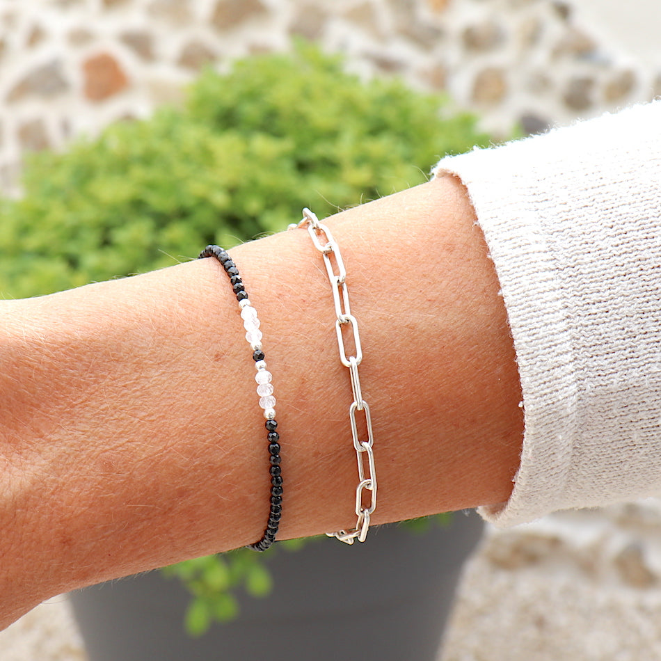 bracelet pierres de lune facettées et agates noires