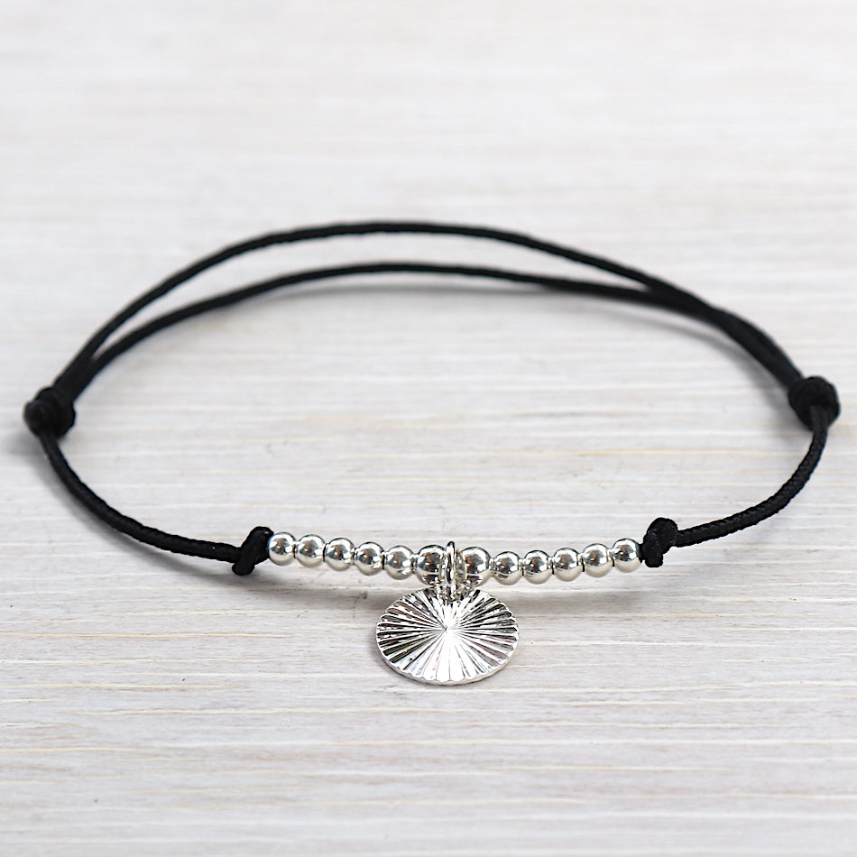 Bracelet cordon médaille striée et perles en argent 925 pour femme