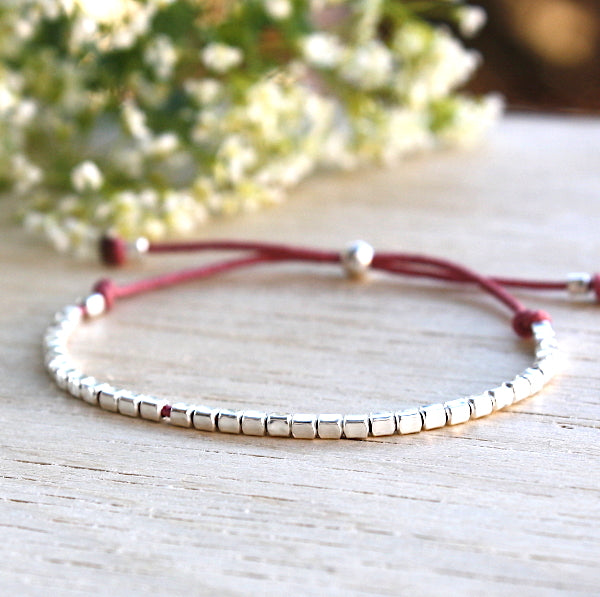 Bracelet cordon perles carrées argent 925 pour femme - unbijouforyou