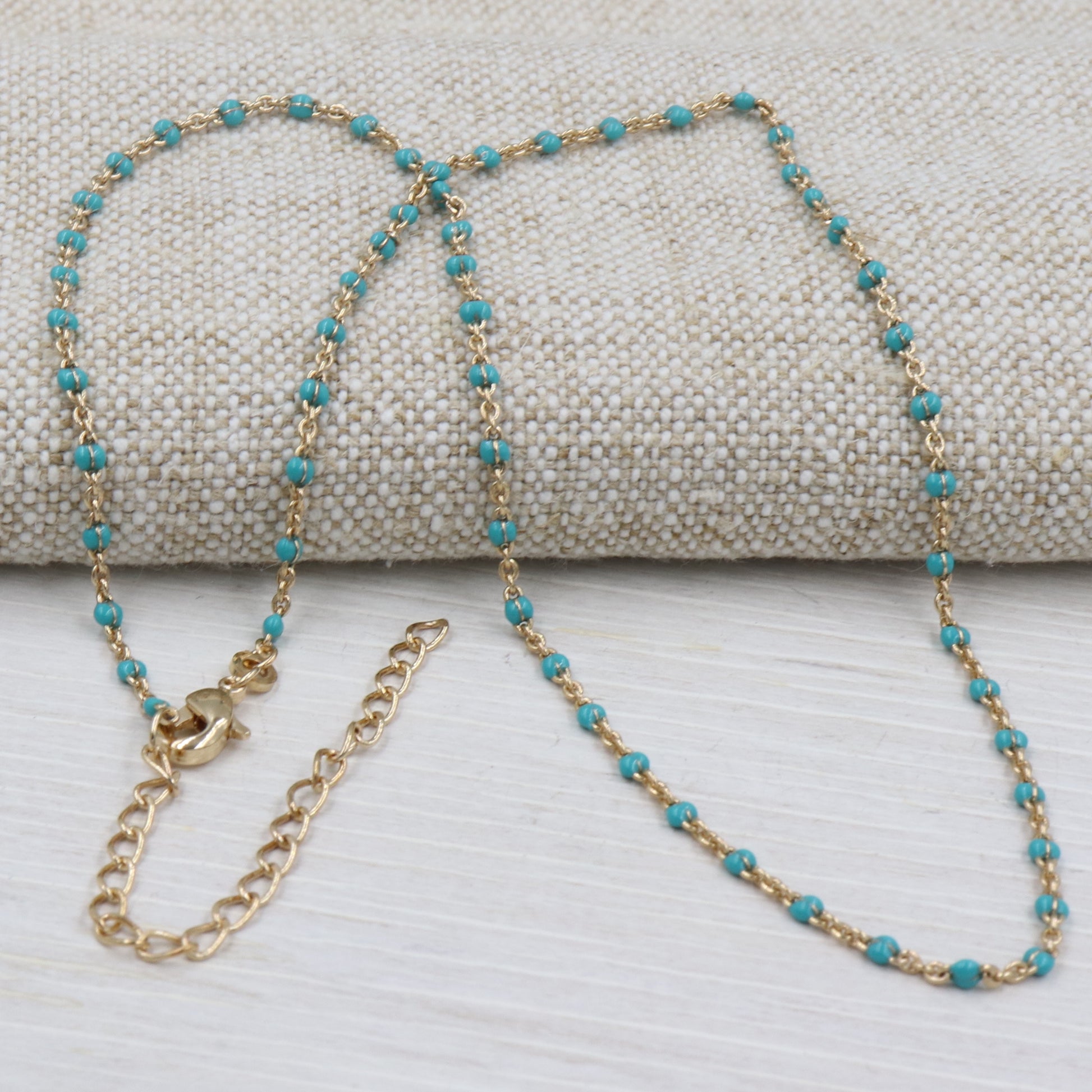 Collier plaqué or et perles turquoises pour femme - unbijouforyou
