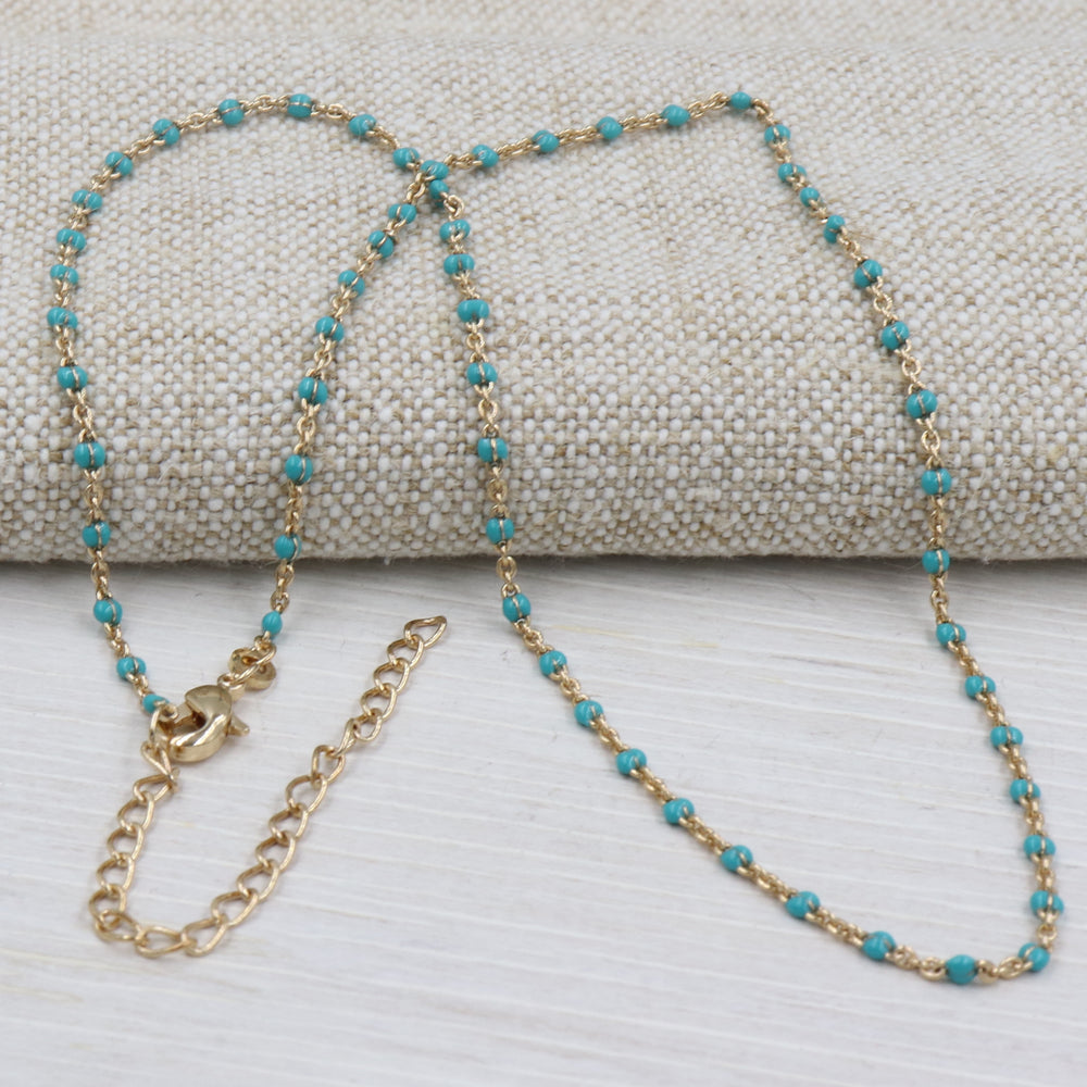 Collier plaqué or et perles turquoises pour femme