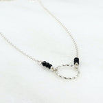 Collier anneau torsadé pierres spinelles noires sur chaine argent,collier femme