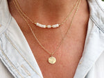 Collier femme perles de nacre sur chaine plaqué or gold filled
